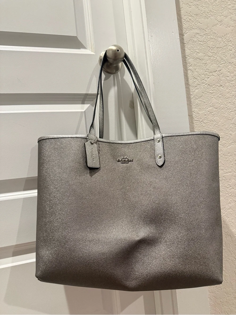 Coach classic tote
